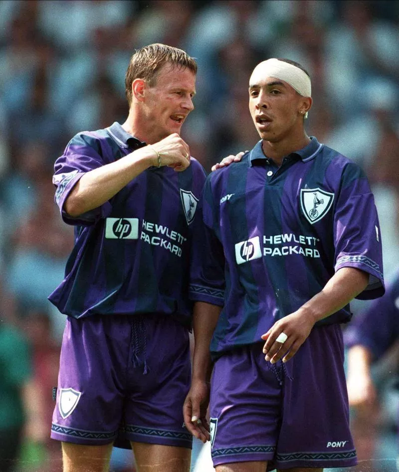 HNMFT8 CHRIS ARMSTRONG SHERINGHAM MANCHESTER CITY MANCHESTER CITY & TOTTENHAM H 19 August 1995