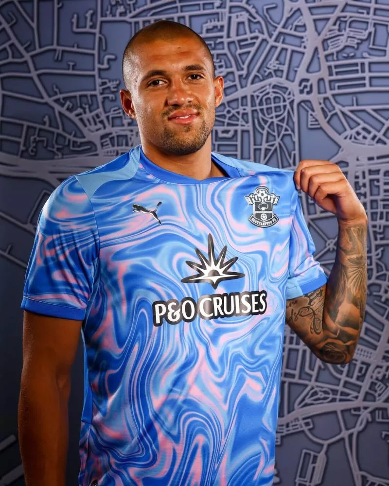 Maillots 2026-2027 : les sorties de la semaine (du 3 au 8 août)