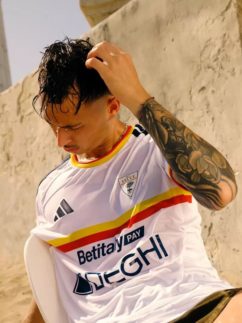 Maillots 2026-2027 : les sorties de la semaine (du 3 au 8 août)