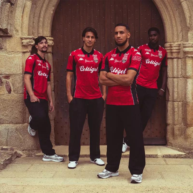 Top 10 : les plus beaux maillots de Ligue 2 de 2026-2027