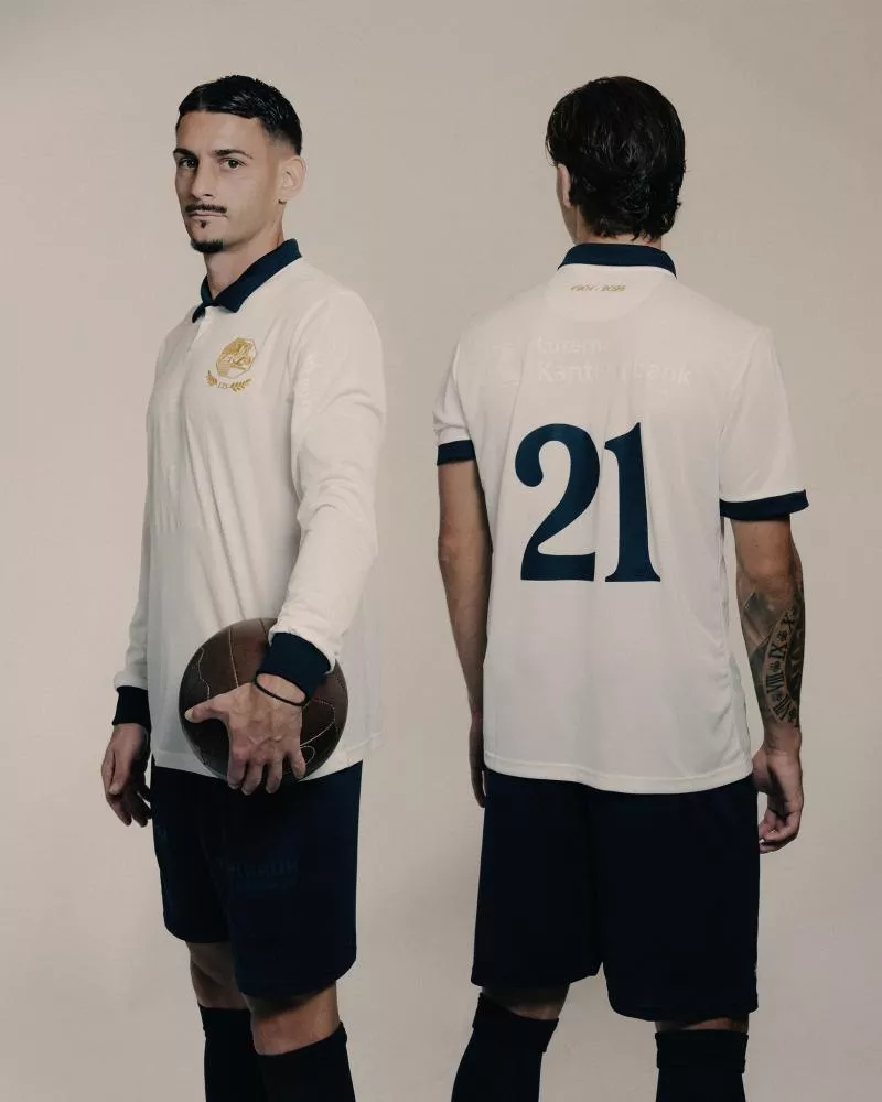 Top 10 : les nouveaux maillots sublimés par les manches longues
