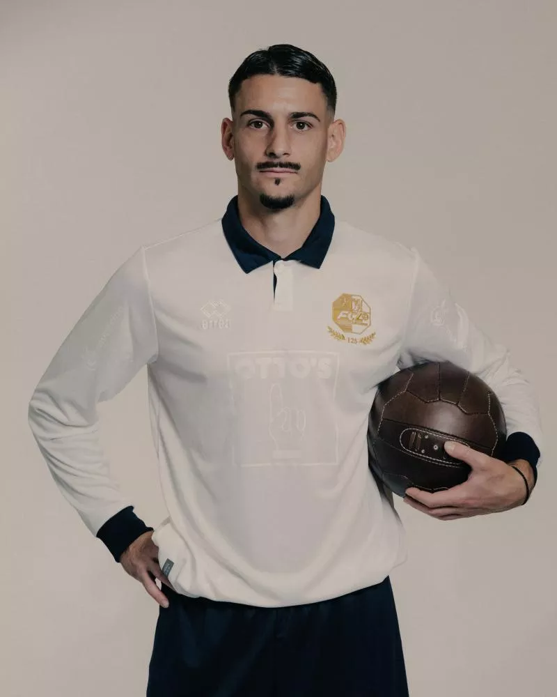 Top 10 : les nouveaux maillots sublimés par les manches longues