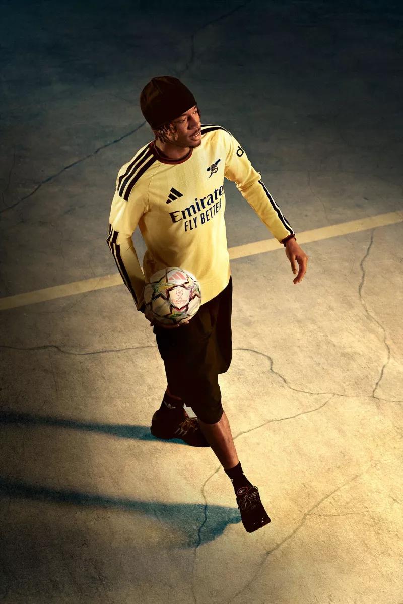 Arsenal frappe encore avec un troisième maillot de couleur jaune pour 2026-2027