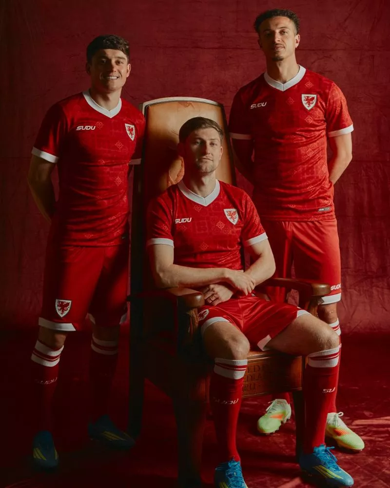 Maillots 2026-2027 : les sorties de la semaine (du 3 au 8 août)
