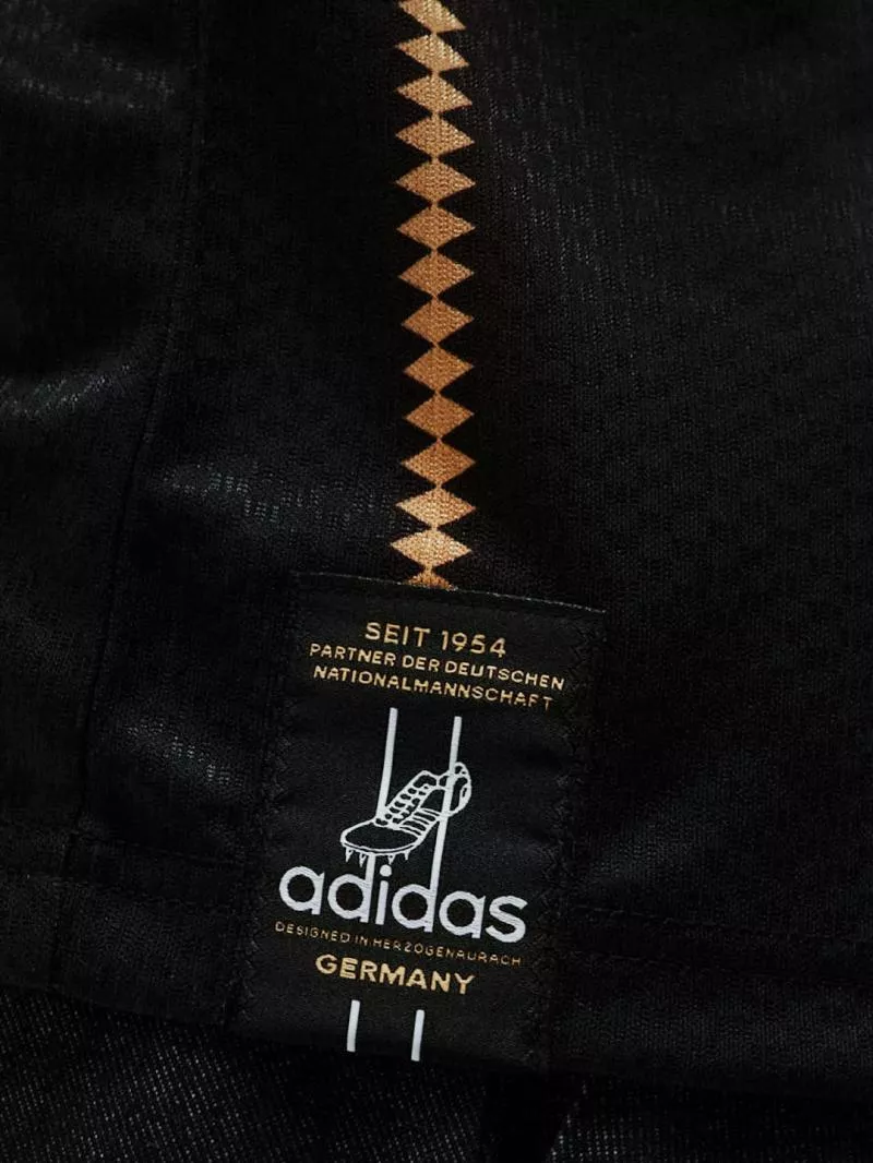 L'Allemagne dévoile son dernier maillot avec adidas