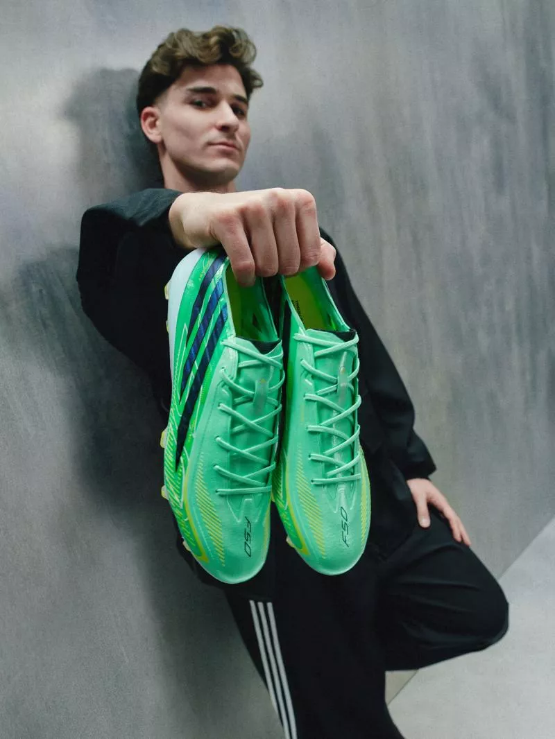 Adidas fait sa rentrée crampons avec son pack « Final Rush »