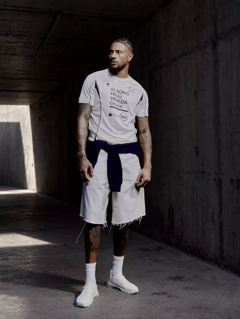 L'Udinese dévoile son nouveau maillot pour la Fashion Week de Milan