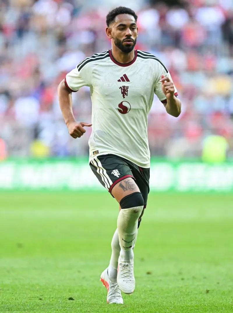 Top 10 : les sponsors qui s'intègrent parfaitement aux maillots cette saison