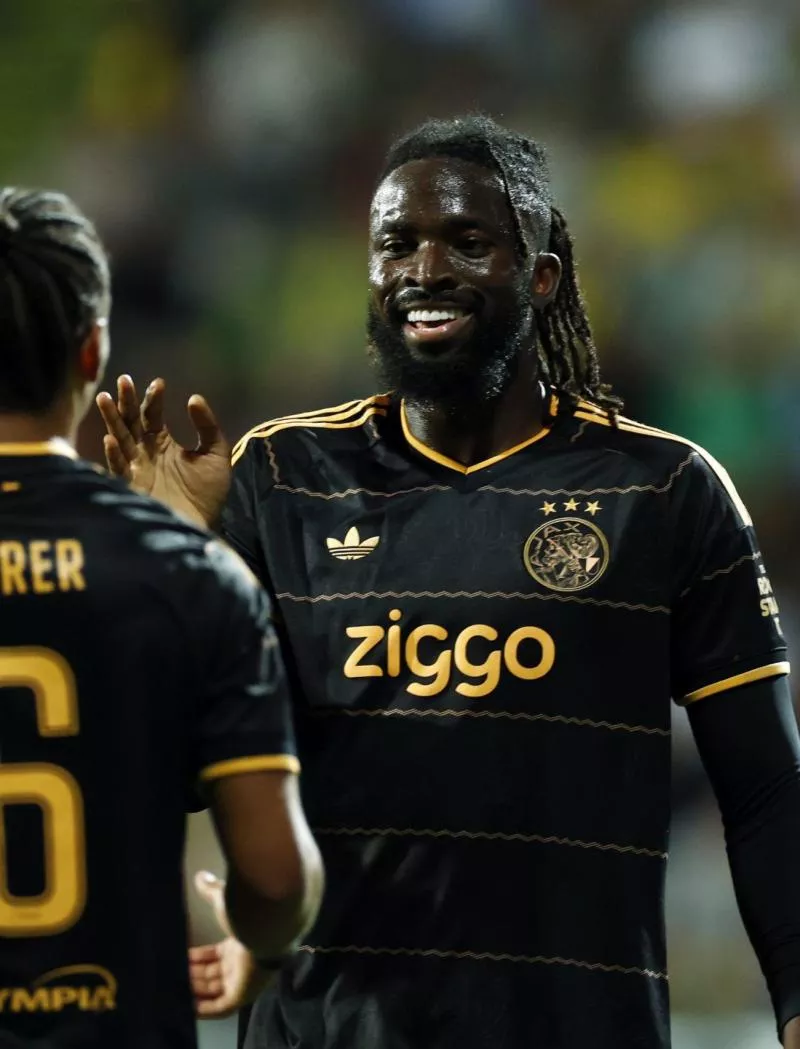 Top 10 : les sponsors qui s'intègrent parfaitement aux maillots cette saison