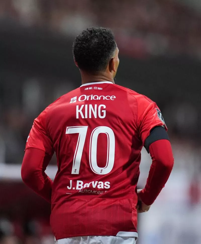 Kenny LALA of Stade Brestois 29  , tribute of to Eric Roy  "KING" during the Ligue 1 McDonald's match between Brest and Paris at Stade Francis Le Ble on September 13, 2026 in Brest, France. (Photo by Daniel Derajinski/Icon Sport)  - Photo by Icon Sport