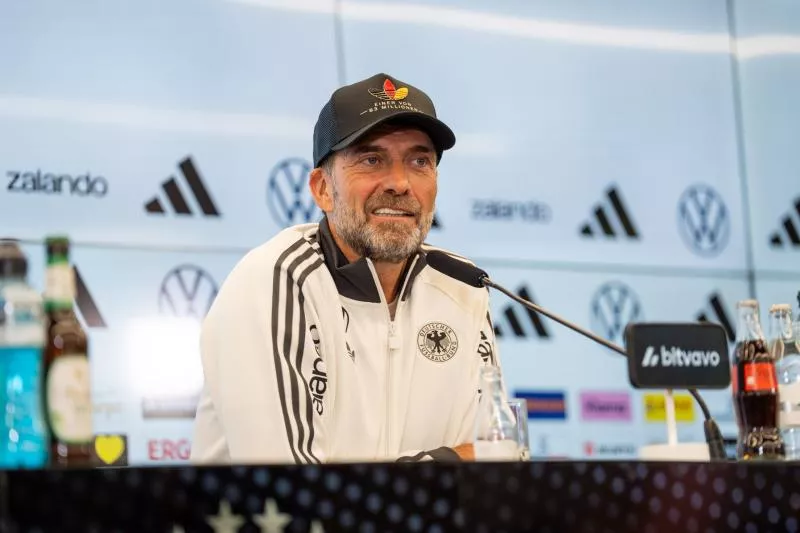 La casquette de Jürgen Klopp avec l'Allemagne sera bientôt disponible à la vente