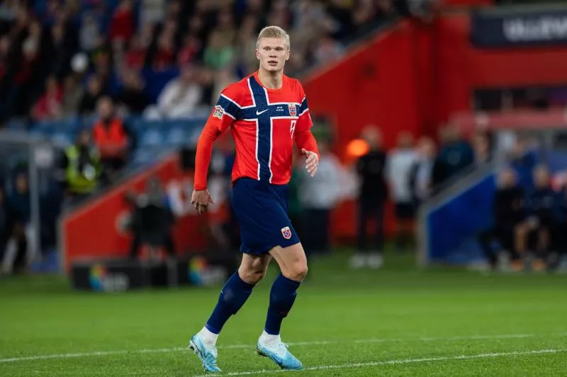 3FMBWRD Oslo, Norway, 27 September 2026, Erling Haaland playing at Ullevaal Stadium, Anne-Marie Forker/Alamy Live News