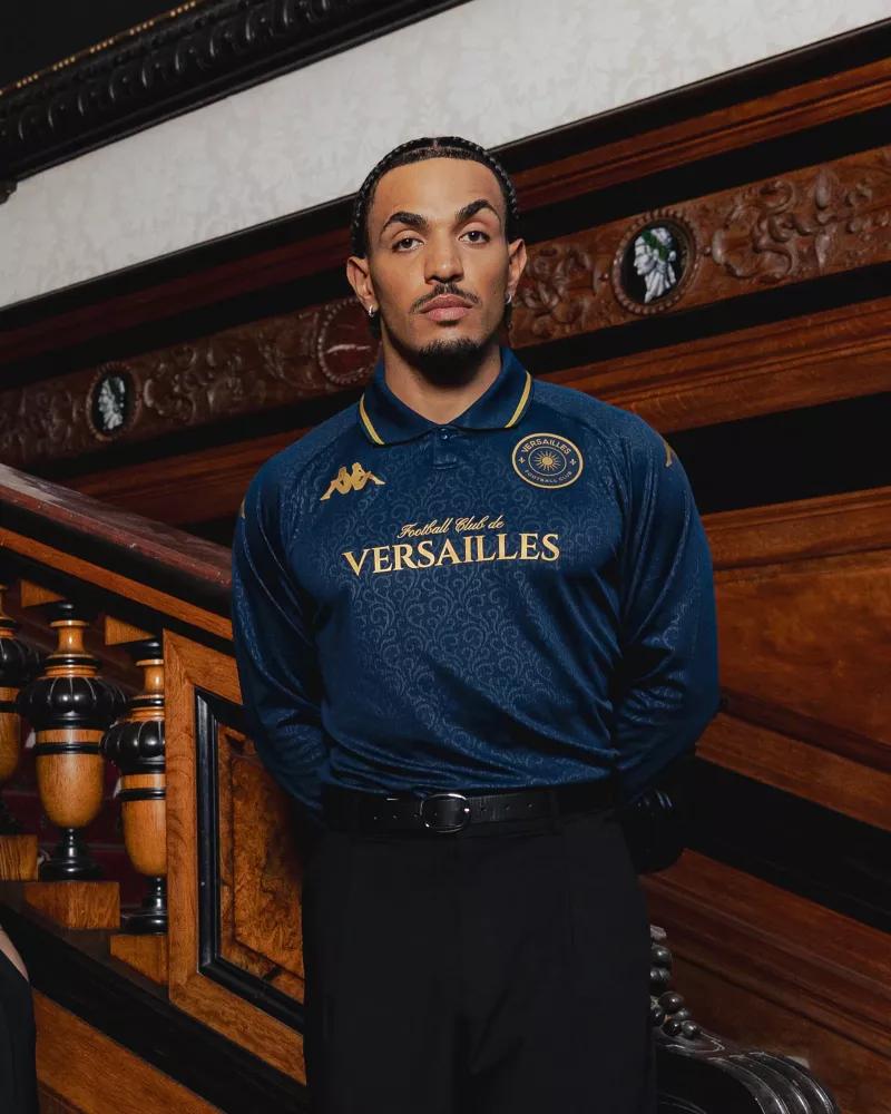 Le FC Versailles dévoile ses nouveaux maillots pour 2026-2027