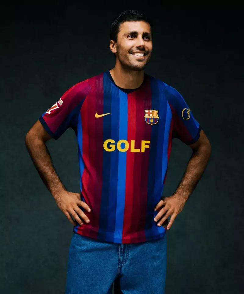 Tyler, the Creator débarque sur le maillot du FC Barcelone pour le Clásico