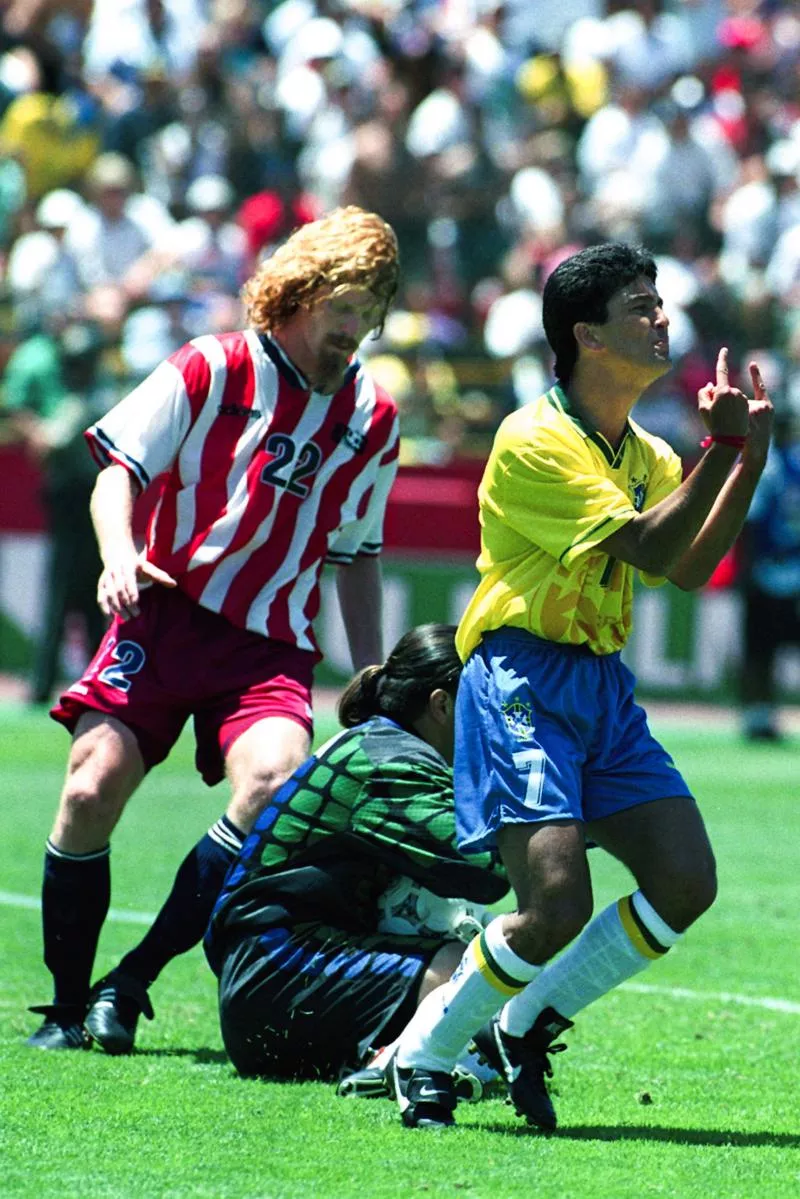 Alexi Lalas / Tony Meola / Bebeto – 04.07.1994 – Bresil / Etats Unis – Coupe du Monde 1994 Photo : Bildbyran / Icon Sport – Photo by Icon Sport