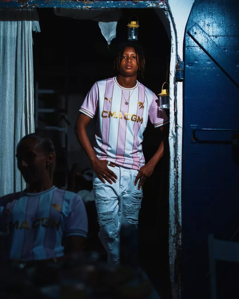 Les Marseillaises (OM) sortent leur premier maillot à l'occasion d'Octobre Rose