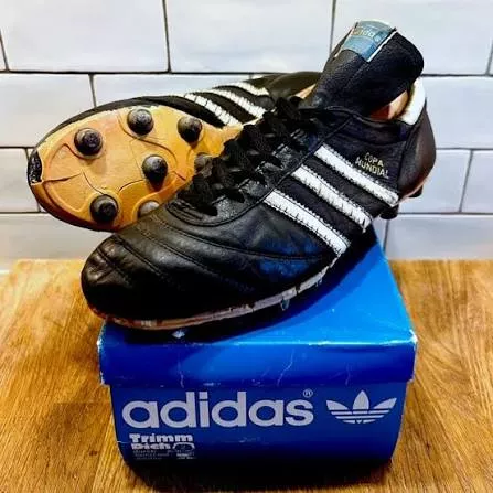 Copa Mundial : l'histoire complète de ces crampons mythiques