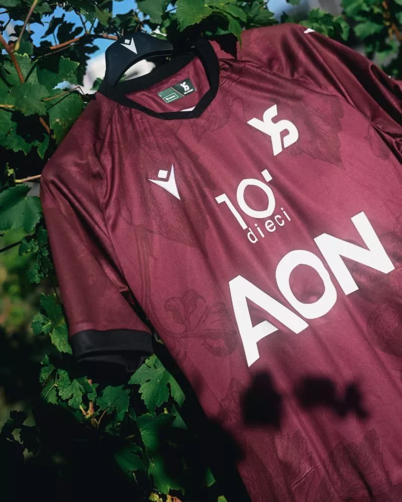 Top 10 : les plus beaux maillots des deuxièmes divisions en 2026-2027